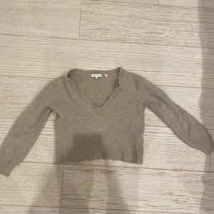 360 Cashmere Cropped Sweater (beige)